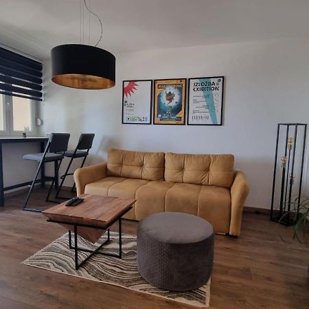Qr Apartment For Family, Couples, And Friends Stay In Риека Экстерьер фото